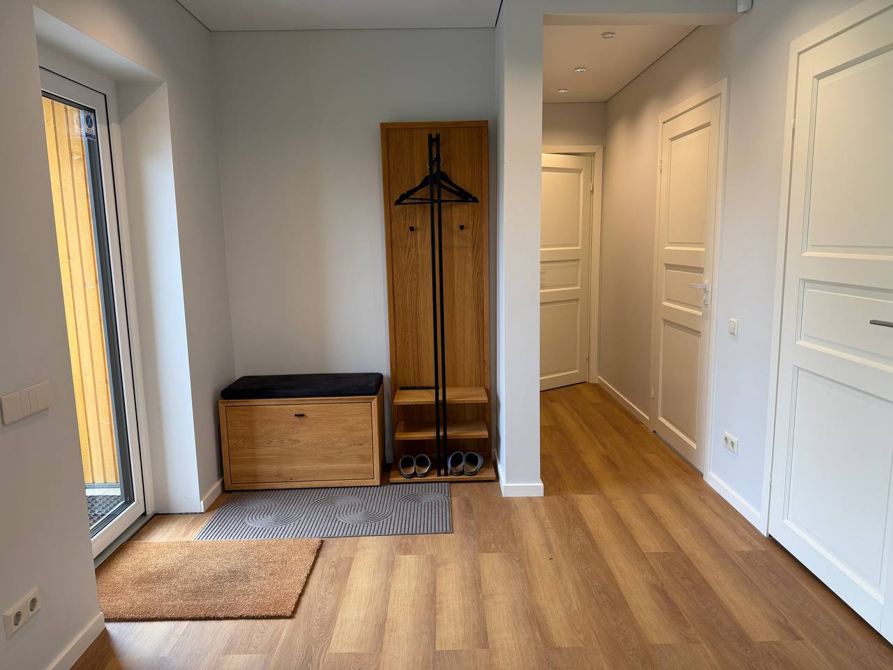 Entrance hallway with oak wardrobe — N58 Carnikava